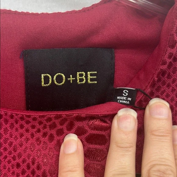 DO+BE Textured Wine Mini Dress NWT - Picture 2 of 4